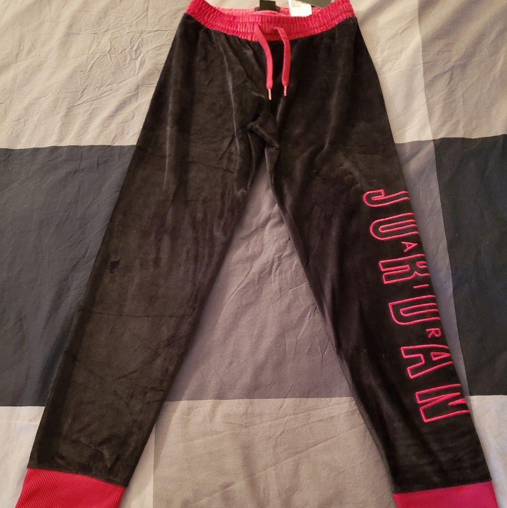 GIRL VALOR SWEATPANTS